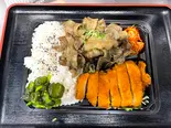 ★弁当ナンバー1★どぎゃんの【自家製】チキン南蛮と炭火豚カルビ焼肉コンビ弁当（宮崎郷土料理 どぎゃん）