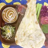 お子様セット Baby Set(チキンカレー+ナン+サラダ)(インドネパール料理ファミリーキッチン)