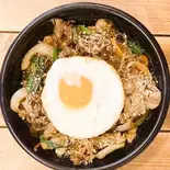 牛肉チャプチェ丼 / 소고기잡채덮밥（韓国料理DARBIT 長居店）