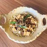 成田式麻婆豆腐がけ焼きそば（チャイニーズビストロ かがり）