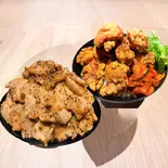 【シェアセットE】①BGB丼(ブラックガーリック豚バラ丼)(お肉180g)＆②からあげ丼(からあげ10個)（豚丼専門店 会心の肉撃 総本店）