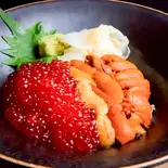 生雲丹といくらのハーフ丼（笠川水産）