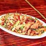 VỊT XÀO SẢ ỚT・アヒルとレモングラス炒め（ベト街-PHOVIET）