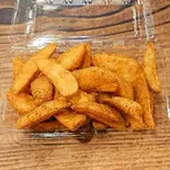 スパイスポテト（Cafe POKAPOKA）