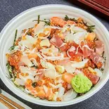 特上ばらちらし丼（音色すし 本店）