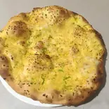 ガーリックナン Garlic naan（ナマステ・インディアンレストラン）