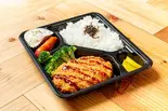 トンカツ弁当（丼・弁当 万福）