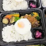 目玉焼きとおろしソースのハンバーグ単品（NUMBER8 光町店）