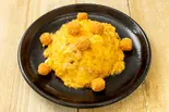 カリカリチーズのオムチャーハン（まんねん都島LAB）