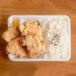 うま塩唐揚げ弁当 小(※写真は中のもになります)（からり商店 与野店）