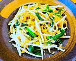 にらともやしの中華風卵炒め(餃子工房ちびすけ 梅田総本店)