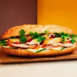 目玉焼きバインミー Fried Egg Banh Mi（バインミーシンチャオ川口朝日店）