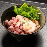 チャーシュー丼（ただいま変身中）