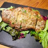 仔牛のミラノ風カツレツ   たまり醤油漬け粒マスタード添え（TENEREZZA）