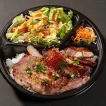豚ロース西京漬け炙り焼き弁当（ジュウゴノニク(熟成黒毛和牛ローストビーフ専門店)）