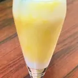 マンゴーラッシーMango lassi（インド料理 AYUSH）