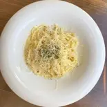 自家製パンチェッタのカルボナーラ（<名物もちもち生パスタ>スマイルオンザテーブル妙蓮寺）