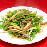 チンジャオロース（中国料理 大翁）