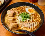 【生麺・中太麺】角煮・味噌ラーメン(ラーメンひろや)