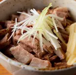 紅茶豚丼（日本茶ダイニングバー tea＆bar 爽-sou-）