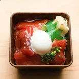 漬けまぐろ温玉丼（TOBI 新丸子店）