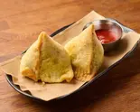 インド風コロッケ 2個 Samosa（ASIAN DINING AND BAR INDO TEI）