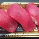 まぐろ(1貫)（マルヨ寿司 粉浜店）