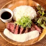 山かけとろろ牛ステーキめし（肉めし食堂TAKTABLE）