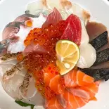 【海鮮オールスター】本日のお魚達で海鮮丼(SHOTA)