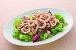 イカとツナのサラダ(スモールサイズ)（カプリチョーザ 神戸モザイク店）