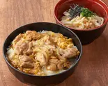 親子丼とミニうどん(冷)（丼とミニうどんのぶん福）