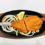 タンドリーチキン(2P) Tandori chicken(インド料理 ジャナキ 秦町店)