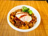 豚キムチ温玉丼 国産三元豚使用  Pork Kimchi Bowl with Soft Boiled Egg Japanese Sangenton Pork（神戸長田牛すじ専門店 すじ福）