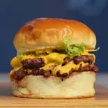黒毛和牛スマッシュバーガー ダブルパティ（smash＆shake burger）