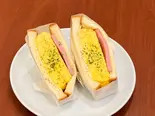 オムレツサンド（ゆらたま）