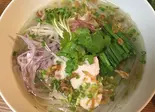 たっぷり野菜と鶏肉のフォー（パクチリ）