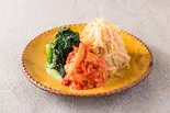【人気商品！】ナムル2種とキムチの盛り合わせ（韓国美人 薬膳粥 ハンミンチュク＆トッポギ 上戸田4丁目店）