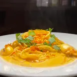 ウニとイカの濃厚クリームパスタ（Seafood House Eni）