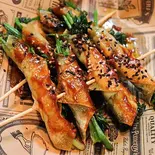 パクチー干し豆腐卷き串 1本(豆皮卷香菜)（阿松麻辣烫 炸串）