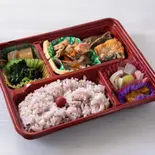 日替わりデラックス弁当（まごころ食堂）