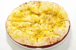 スペシャルチーズガーリックナン（ASIAN DINING＆BAR NAMASTE 武蔵新田店）