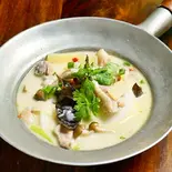 トムカーガイ TOM KA GAI（タイ屋台居酒屋 ガムランディー）