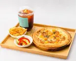 ゴルゴンゾーラと干し芋のピザセット（HIBANA Cafe＆Bar）