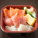 三色寿司（池下カフェ 花ごよみ）