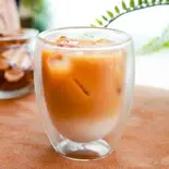カフェラテ【ice】（【自家製沖縄タコス＆カレー】Cafe ＆ Bar Khaja）