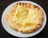 チーズナン「 cheese Naan」（HIMALAYA）