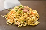 ねぎ塩豚バラ焼きそば（自家製出汁 焼きそば・お好み焼き だしや 那覇国際通り店）