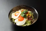 親しみガパオ(サラダ米)（一粒鰻盃）