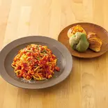 103.セミドライトマトとモッツァレラのトマトソースパスタ<パン3個付き>（鎌倉パスタ シャポー本八幡）