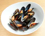 ムール貝のシェリー酒蒸し（和風サラダ WASARA）